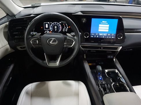 Used 2024 Lexus RX 350 FWD w/ Technology Package image 6