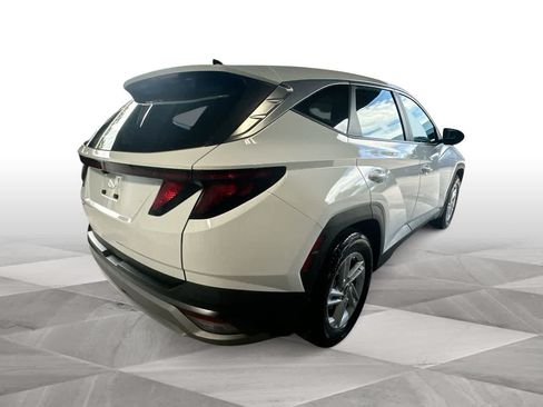 Used 2026 Hyundai Tucson SE FWD image 8