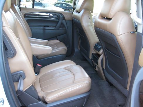 Used 2016 Buick Enclave Leather FWD image 20