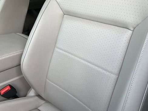 Used 2023 Volkswagen Atlas SE w/ Black Wheel Package image 20