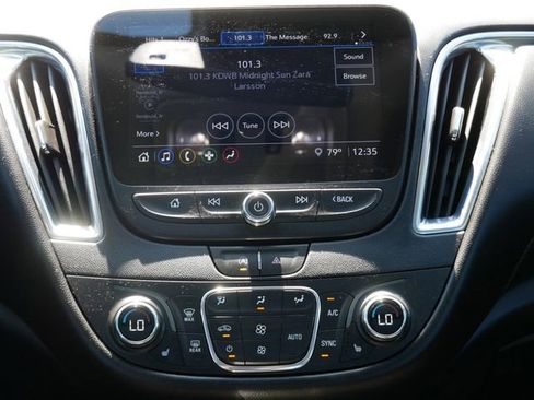 Used 2021 Chevrolet Malibu LT w/ Leather Package image 7