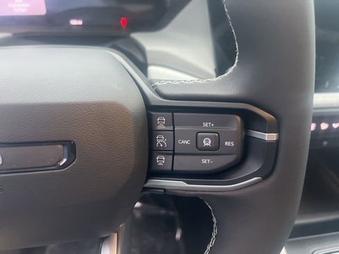 New 2026 Jeep Cherokee Laredo image 14