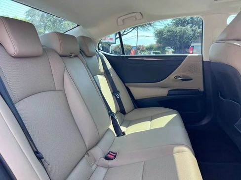 Used 2020 Lexus ES 350 w/ Accessory Package 2 FWD image 24