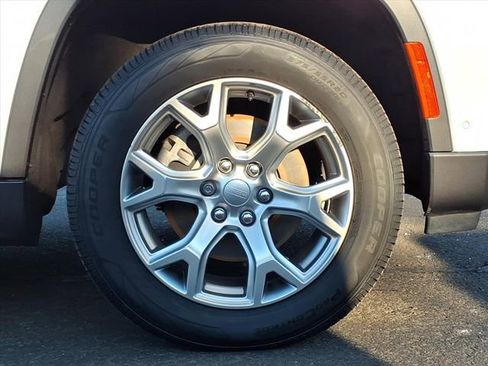 Used 2022 Jeep Wagoneer Series II image 9