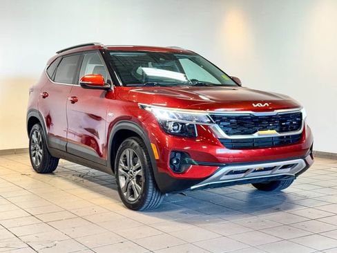 Used 2023 Kia Seltos S image 3