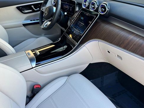 Used 2026 Mercedes-Benz GLC 300 image 33