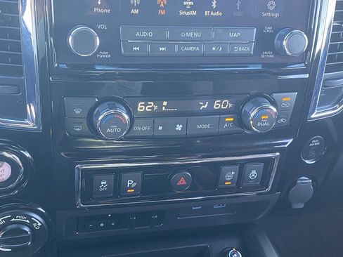 Used 2020 Nissan Titan Platinum Reserve w/ Moonroof Package image 28