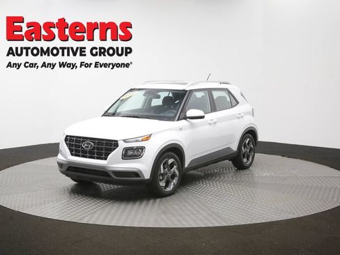 Used 2025 Hyundai Venue SEL FWD image 52