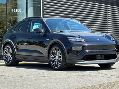 Used 2026 Porsche Macan 4 Electric AWD/4WD image 10