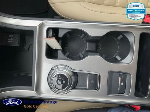 Used 2024 Ford Edge SEL w/ Convenience Package AWD/4WD image 11