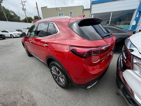 Used 2025 Buick Envision Preferred AWD/4WD image 3