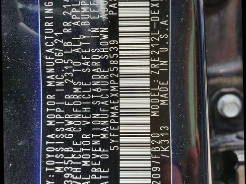 Used 2021 Toyota Corolla LE image 55