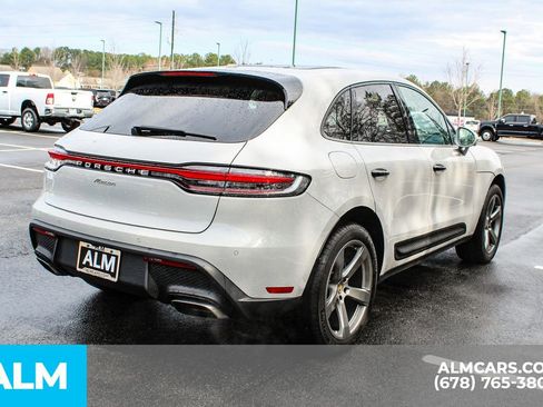 Used 2024 Porsche Macan image 6