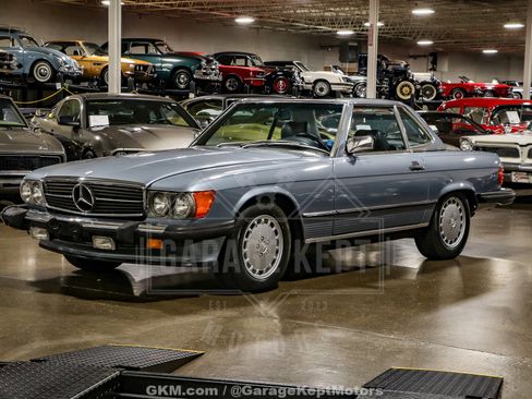 Used 1986 Mercedes-Benz 560 SL image 10