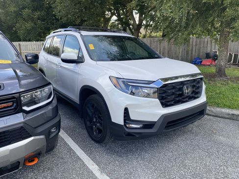 Used 2025 Honda Passport EX-L image 5