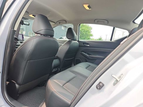 Used 2023 Nissan Altima 2.5 SR FWD image 10