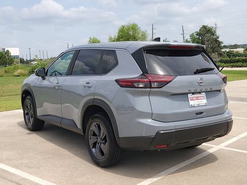 Used 2026 Nissan Rogue SV FWD image 7