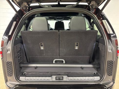 New 2026 Land Rover Discovery Limited Edition image 43