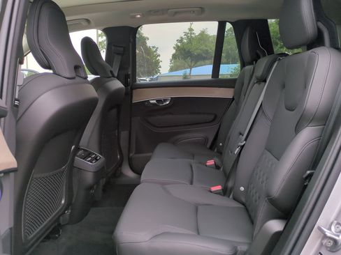New 2026 Volvo XC90 B5 Plus image 12