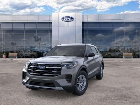 New 2026 Ford Explorer Active AWD/4WD image 2