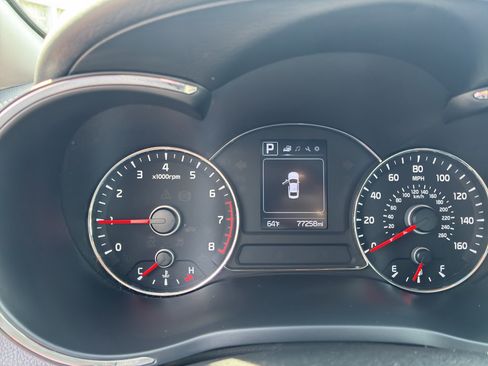 Used 2017 Kia Forte S FWD image 17