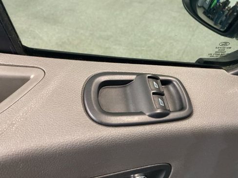 Used 2023 Ford Transit 250 Medium Roof AWD image 26