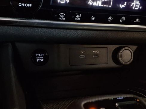 Used 2025 Nissan Rogue SV AWD/4WD image 24