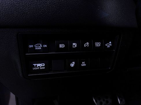 Used 2023 Toyota Sequoia TRD Pro AWD/4WD image 17