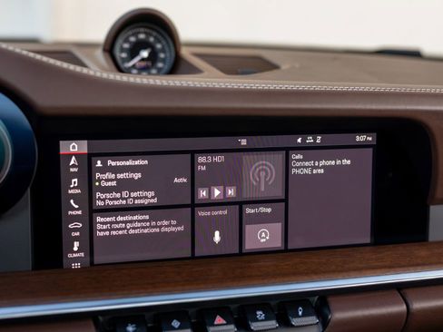 Used 2020 Porsche 911 Carrera 4S w/ Sport Package image 14