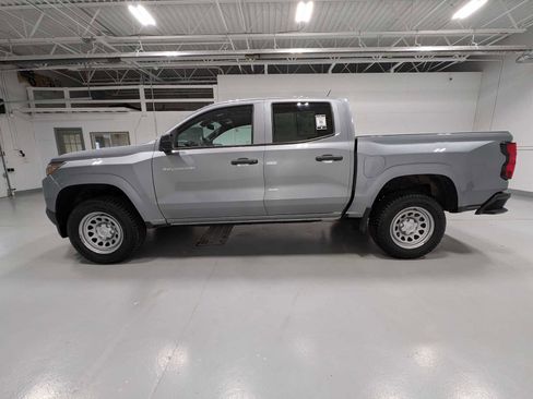 Used 2023 Chevrolet Colorado W/T RWD image 11