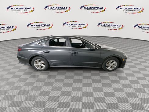 Used 2022 Hyundai Sonata SE image 9