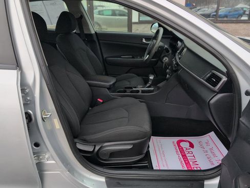 Used 2017 Kia Optima LX image 11