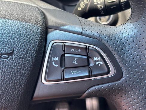 Used 2018 Ford Focus ST w/ Equipment Group 401A FWD image 20