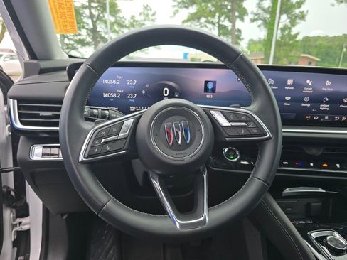 Used 2025 Buick Envision Preferred AWD/4WD image 15