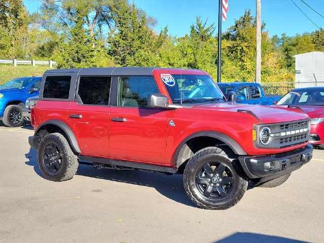 Certified 2024 Ford Bronco Black Diamond AWD/4WD image 1