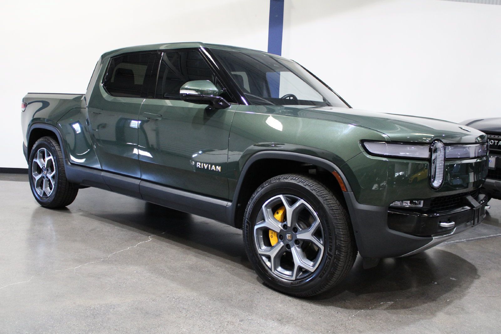 Used 2023 Rivian R1T Adventure Quad AWD/4WD image 2