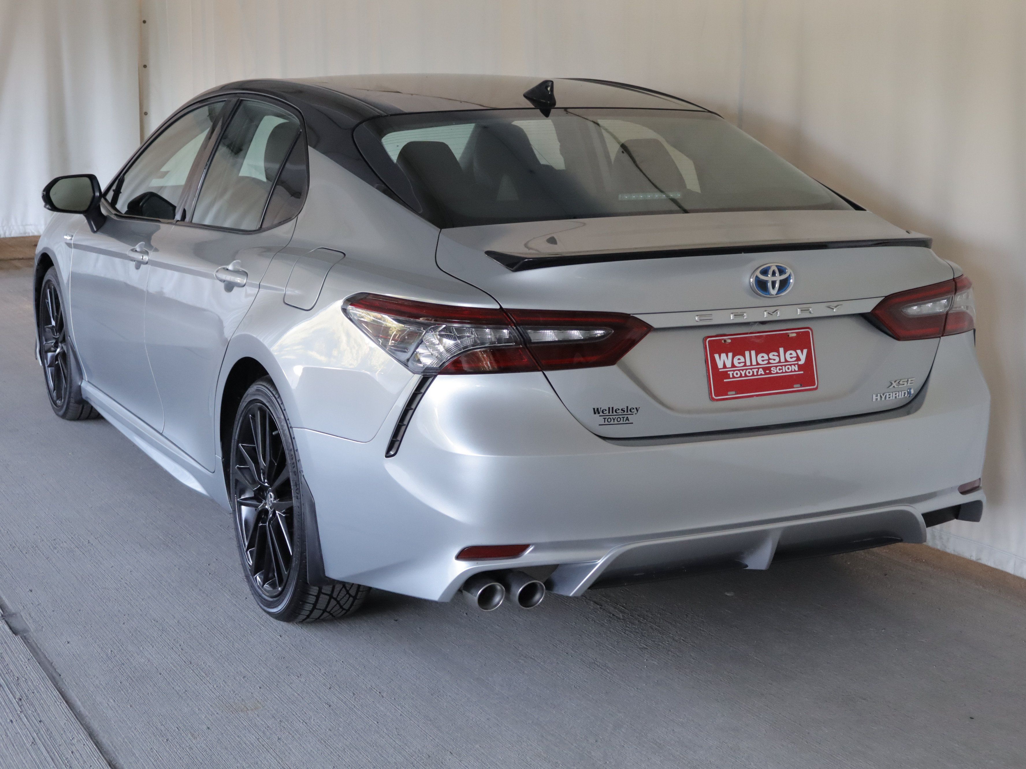 Used 2021 Toyota Camry XSE w/ Cold Weather Package FWD image 25