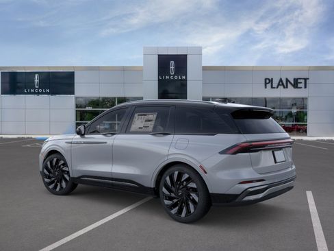 New 2026 Lincoln Nautilus Reserve w/ Jet Appearance Package AWD/4WD image 4