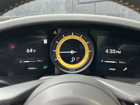 Certified 2022 Porsche 911 Targa 4S image 18