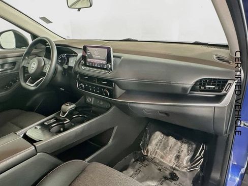Certified 2021 Nissan Rogue S FWD image 27