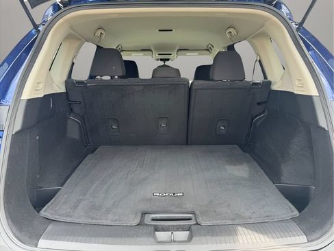 Used 2023 Nissan Rogue S AWD/4WD image 10