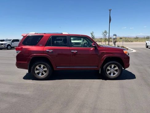 Used 2012 Toyota 4Runner SR5 AWD/4WD image 6