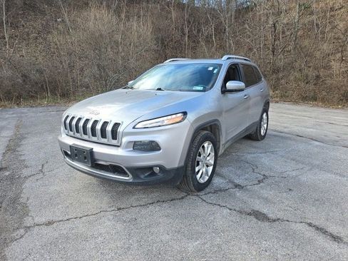 Used 2017 Jeep Cherokee Limited image 1