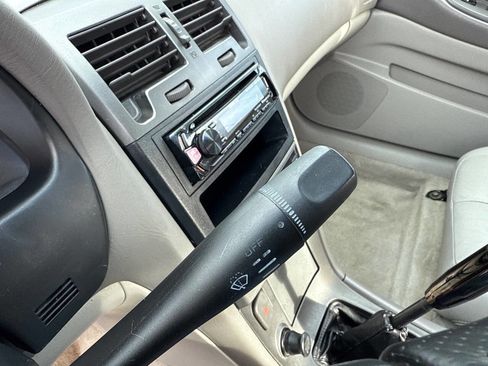 Used 2001 Nissan Maxima SE w/ (W08) Meridian Edition Pkg image 28