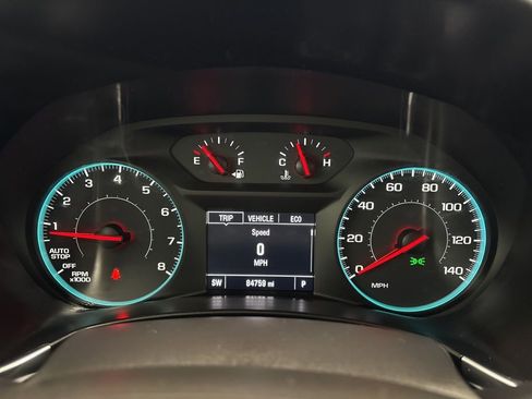 Used 2018 Chevrolet Equinox LT image 38