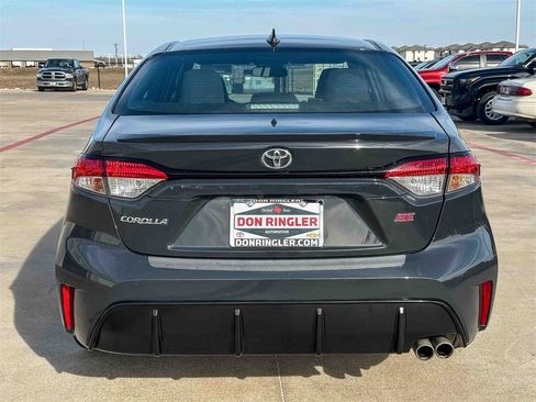 Used 2024 Toyota Corolla SE image 4