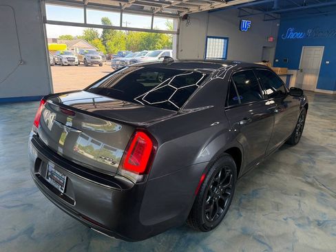 Used 2019 Chrysler 300 S AWD/4WD image 11
