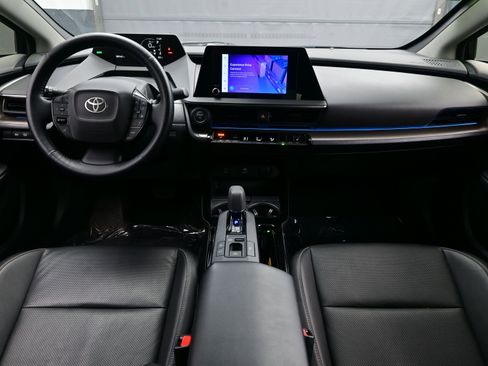 Used 2024 Toyota Prius XLE image 16