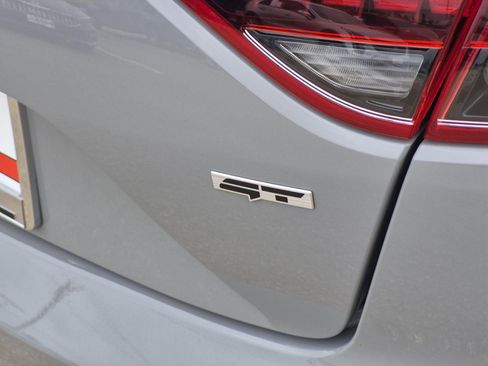 Used 2023 Kia Stinger GT2 RWD image 8