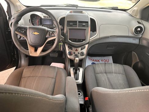 Used 2016 Chevrolet Sonic LT FWD image 9